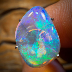 3.9cts - Gem Lightning Ridge Crystal Opal