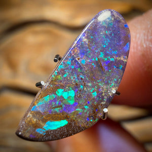 🔨 AUCTION 🔨 No Reserve 4.2cts - Queensland Boulder Seam Opal. Australian Opal