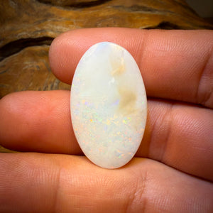 18.3cts - South Australian White Opal