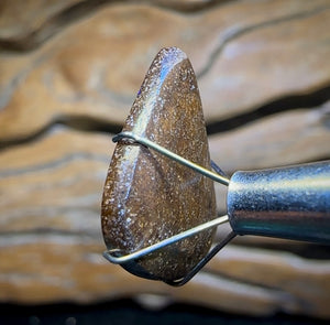 8.1cts - Queensland Black Boulder Seam Opal