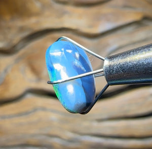 3.9cts - Australian Black Opal from Lightning Ridge - Opal Whisperers