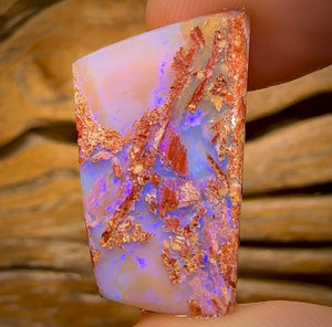27.9cts - Boulder Pipe Opal Rub. Australian Opal
