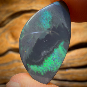 🔨 AUCTION 🔨 Reserve 💎 High Roller Banger Auction 💎 6.6cts - N1 Black Opal from Lightning Ridge Picture Stone