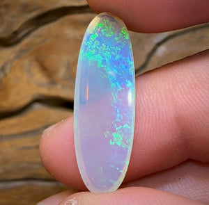 5.8cts - Rare Mintabie Crystal Opal. Gem Quality - Opal Whisperers