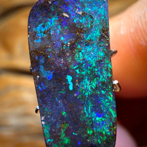7.1cts - Top Australian Boulder Seam Opal from Winton