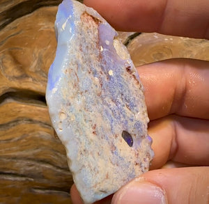 115.5cts - Lightning Ridge Opal Rough Piece. ISAACS CHOICE