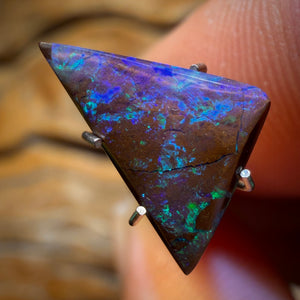 2.4cts - Deep Purple Queensland Boulder Opal from Yowah. Australian Opal