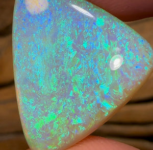 12.3cts - Mintabie Rare Crystal Opal. Gem Quality - Opal Whisperers