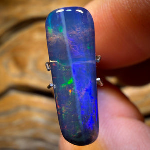 4.9cts - Queensland Boulder Seam Opal. Australian Opal