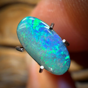 1.2cts - Queensland Boulder Seam Opal from Winton