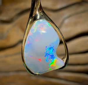 18k Gold - Pippy Shell Opal Fossil Pendant - Opal Whisperers
