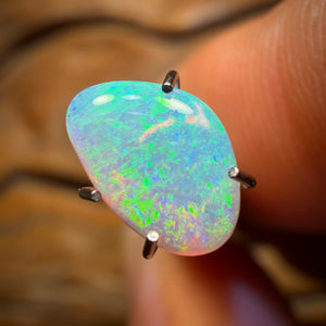 🔨 AUCTION 🔨 0.95cts - Solid Australian Boulder Pipe Crystal Opal
