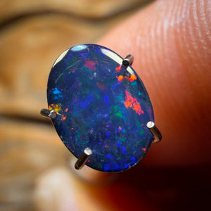 0.75cts - Australian Black Boulder Opal Doublet