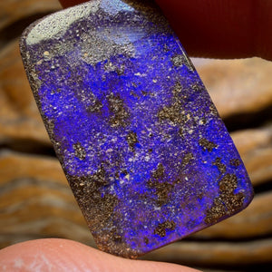 20.1cts - Queensland Boulder Seam Opal from Winton