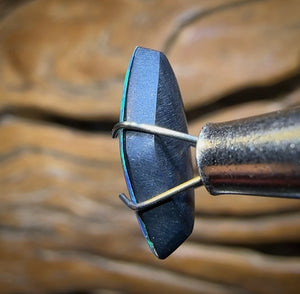 1,65 ct - Doublet d'opale noire Lightning Ridge