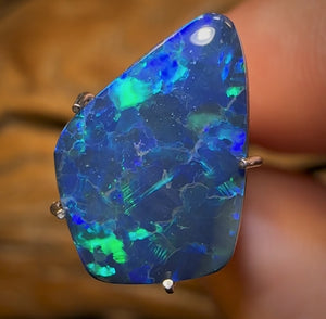 2.4cts - Lightning Ridge Black Opal Doublet