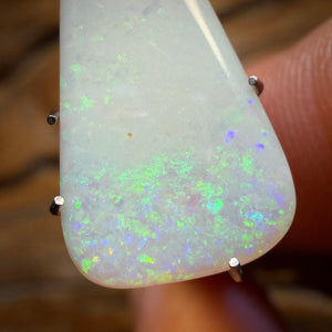 Bargain Card! 3.5cts - South Australian White Opal from Coober Pedy