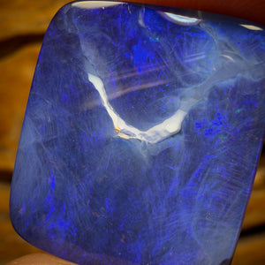 30.6cts - UFO Queensland Boulder Seam Opal