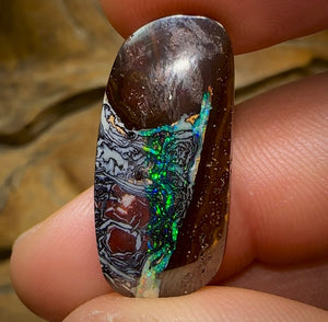 19.2cts - Australian Boulder Opal. Double sided great Tribal Pattern - Opal Whisperers