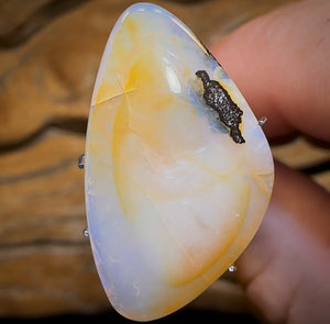 Auction Fall-Through = Your Gain! 🔥 Now More Than 50% Off RRP 🚨 8.7cts - Queensland Boulder Seam Opal