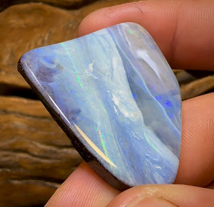 77,7 carats - Grande opale australienne « Waves »