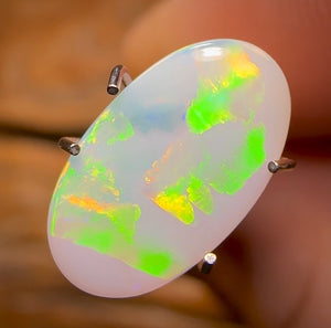 1.45cts - South Australian White Opal Rare Rolling Flag Pattern
