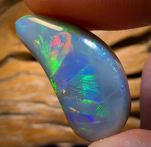 18.1cts - Super Stone Rare South Australian Dark Opal. Multicolour Magic with Amazing Pattern.