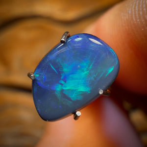 1.55cts - Australian Boulder Opal Doublet