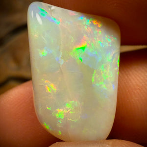 🔨 AUCTION 🔨 Reserve 💎 High Roller Banger Auction 💎 16.1cts - South Australian White Opal. Vintage Cut