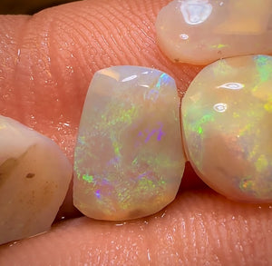 🔨 AUCTION 🔨 11.5cts - 6x Quality South Australian Opal Rubs