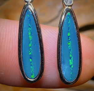 Ohrhaken aus Sterlingsilber mit australischem Boulder-Opal-Doublet