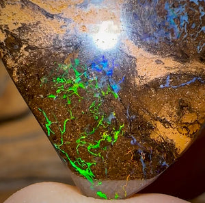 61.3cts - Electric Bubble Band Opal from Winton - Opal Whisperers