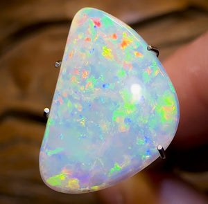 2.82cts - South Australian Crystal Opal