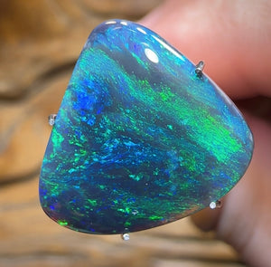 4.8cts - Australian Black Opal from Lightning Ridge. Heritage Collection - Opal Whisperers