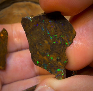 🔒99,2 ct – 5 australische Boulder-Opal-Rohlinge