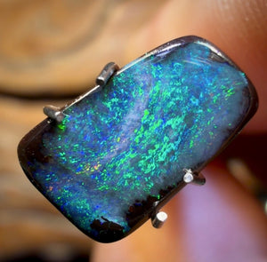 🔨 AUCTION 🔨 1.55cts - Queensland Boulder Seam Opal from Winton. Australian Opal
