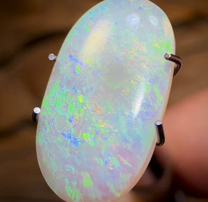 1.7cts - Lightning Ridge Crystal Opal - Opal Whisperers