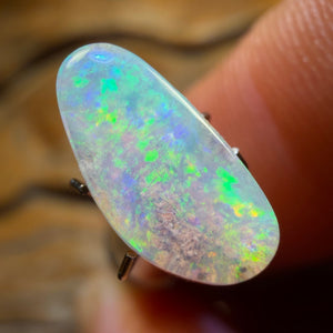 1,6 Karat - Solider australischer Boulder-Pfeifen-Kristallopal