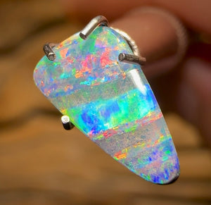 0.95cts - “Sweet Sunset Striation”Queensland Boulder Opal from Winton - Opal Whisperers