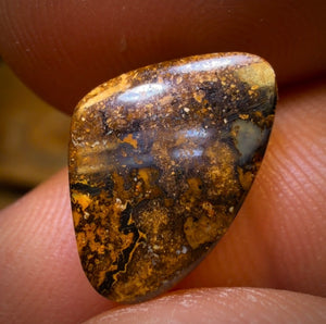 4.1cts - Solid Australian Boulder Pipe Opal