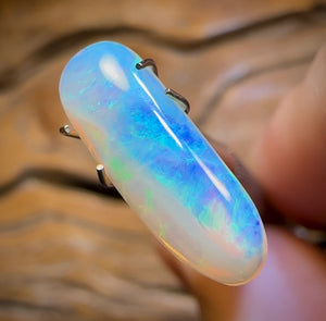 2.25cts - Lightning Ridge Crystal Opal