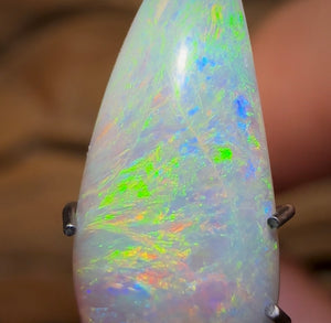 2.9cts - Lightning Ridge Light Opal. Gem Quality - Opal Whisperers