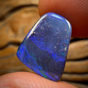 6.1cts - Australian Boulder Seam Opal