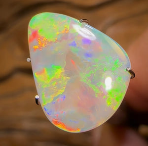 2.55cts - Top South Australian Crystal Opal