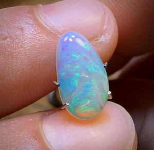 1.75cts - Lightning Ridge Crystal Opal