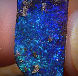 20.2cts - Gem Queensland Boulder Seam Opal. Reef Pattern!