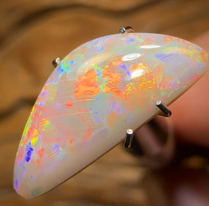 2.9cts - Lightning Ridge Dark Opal