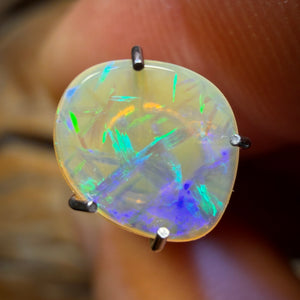 🔨 AUCTION 🔨 No Reserve 0.7cts - Solid Australian Boulder Crystal Opal