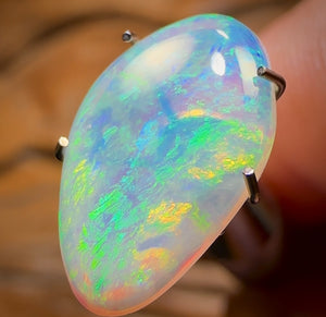 1.9cts - Lightning Ridge Crystal Opal