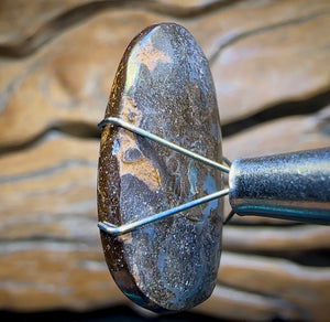 18.7cts - Bubble Band Opal from Winton